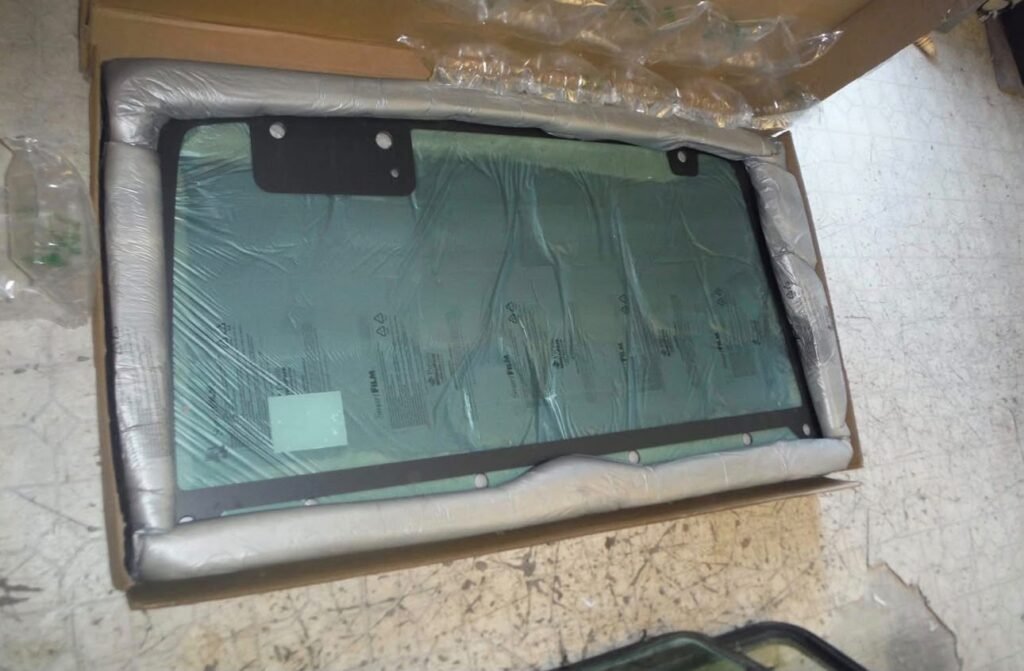 JEEP WRANGLER REAR GLASS